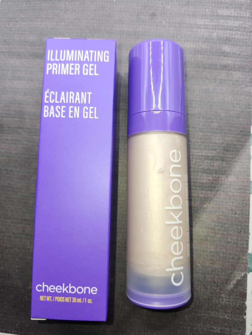 Illuminating Primer Gel By Cheekbone